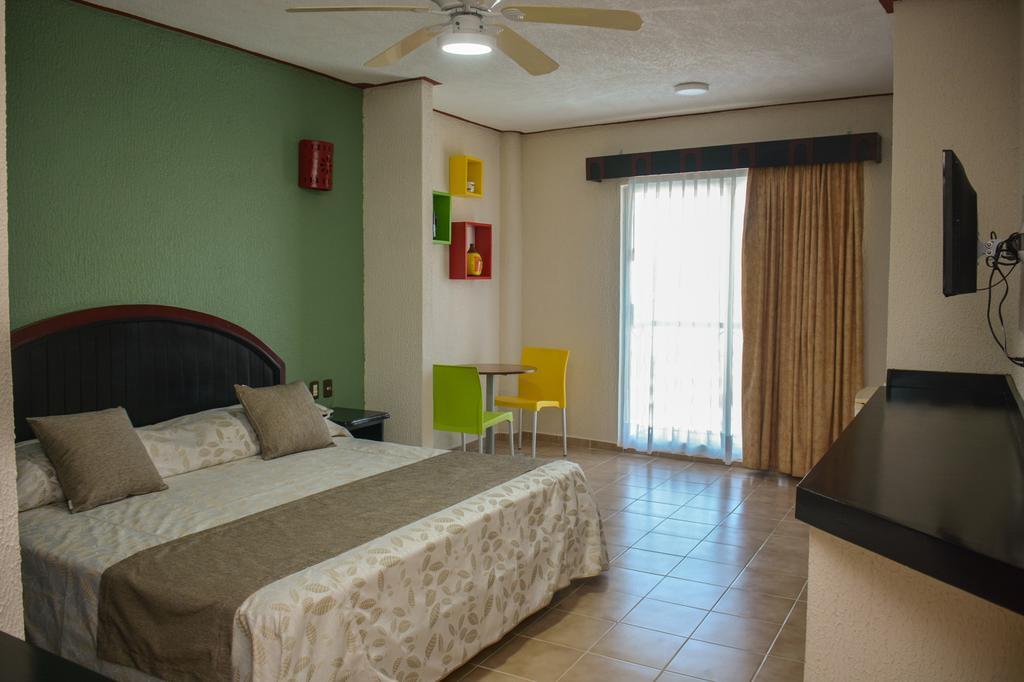 Suites Los Arcos (Adults Only) Isla Mujeres Buitenkant foto